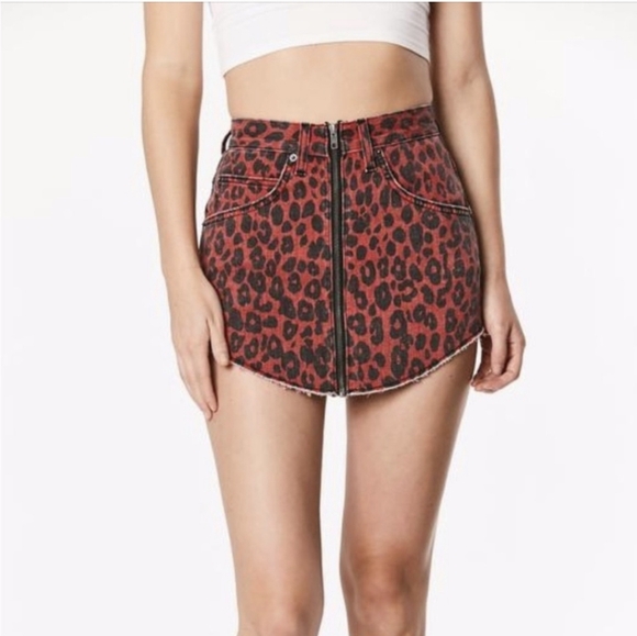 Carmar Beatrice Leopard Print Denim Skirt - Picture 6 of 11